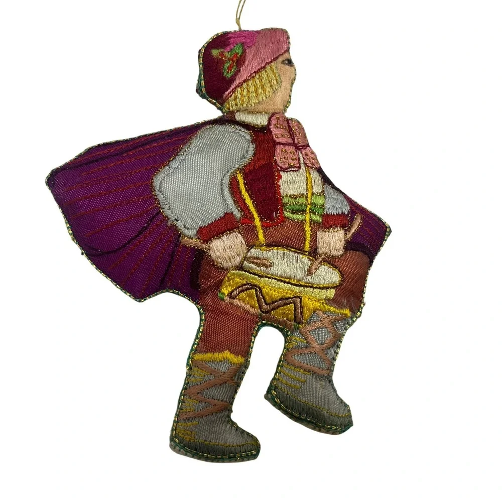 5 Victorian Style Embroidered Fabric Ornaments Drummer Rabbit Rocking Horse‎